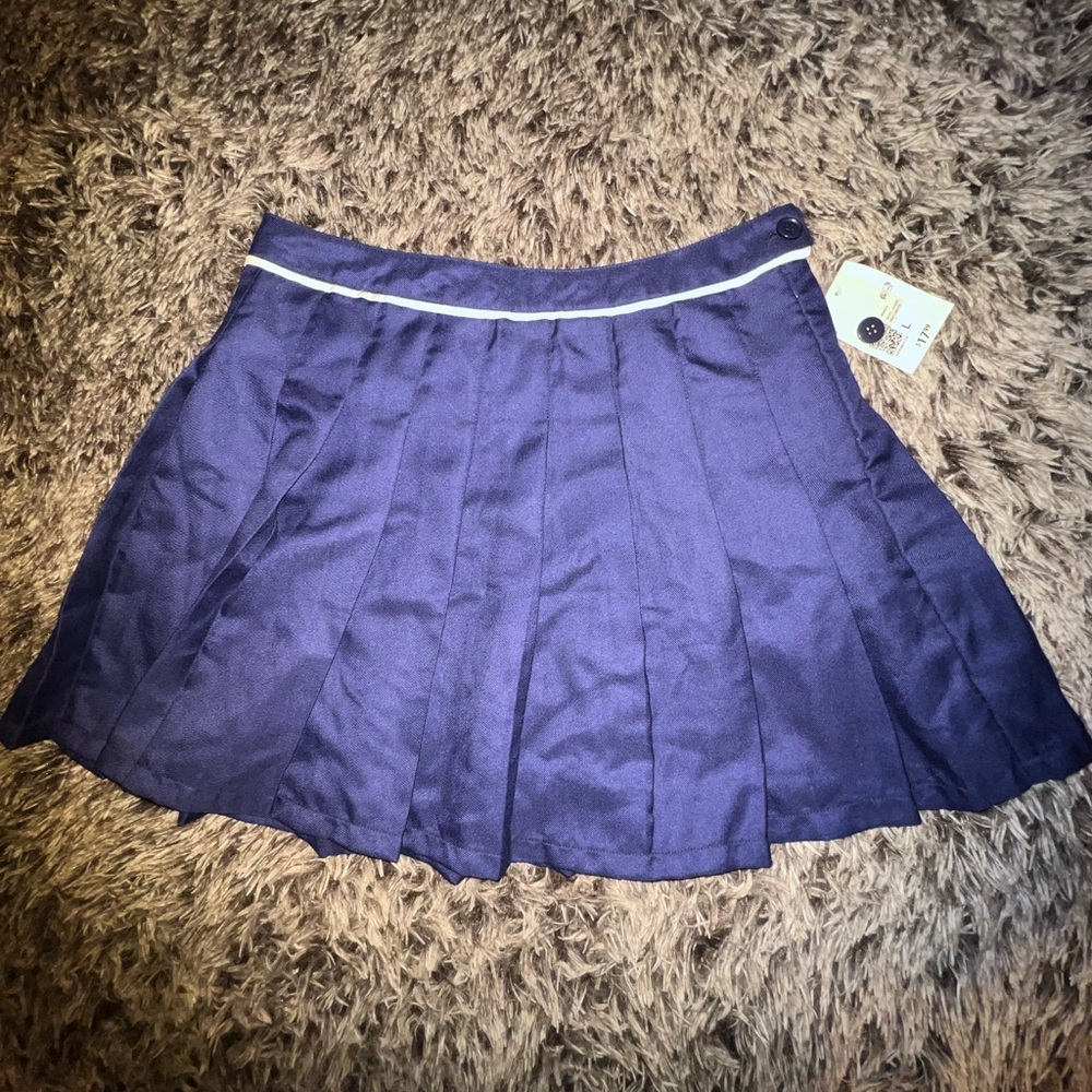 Forever 21 Navy Pleated Mini Skirt with White Waist Trim